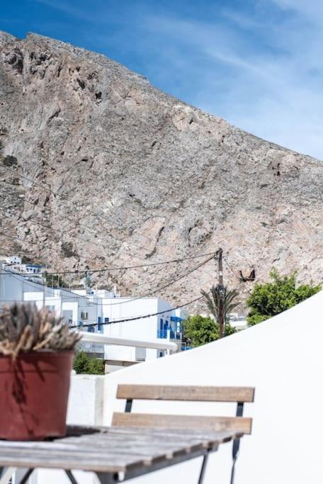 White Wave Studio 1 , 3Min Walk From Kamari Beach Exterior foto
